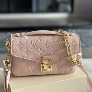 New Collection Fashion Bag LV Pochette Métis East West LV687