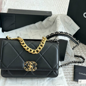 New Collection Fashion Bag CN 19 Wallet On Chain Black CH025