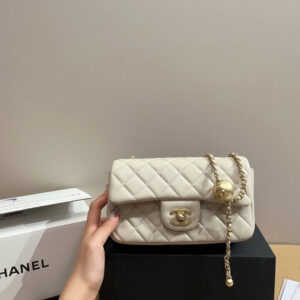 New Collection Fashion Bag CN Mini Classic Flap Bag with Gold Ball CH028
