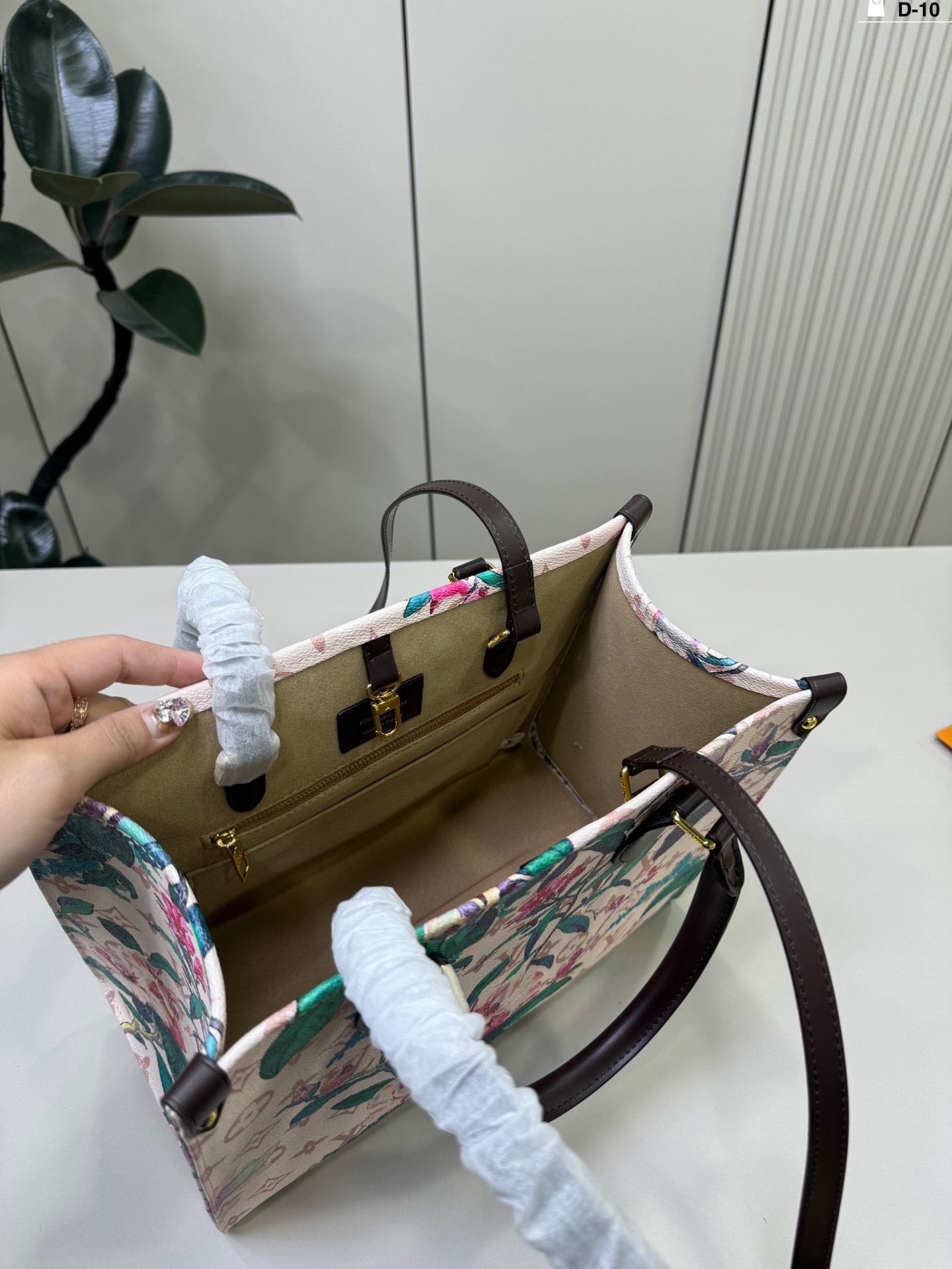 New Collection Fashion LV Handbag LV2631110 New Collection Fashion LV Handbag LV2631110