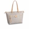 LV Cosmetic Pouch PM Monogram Canvas For Women M47515