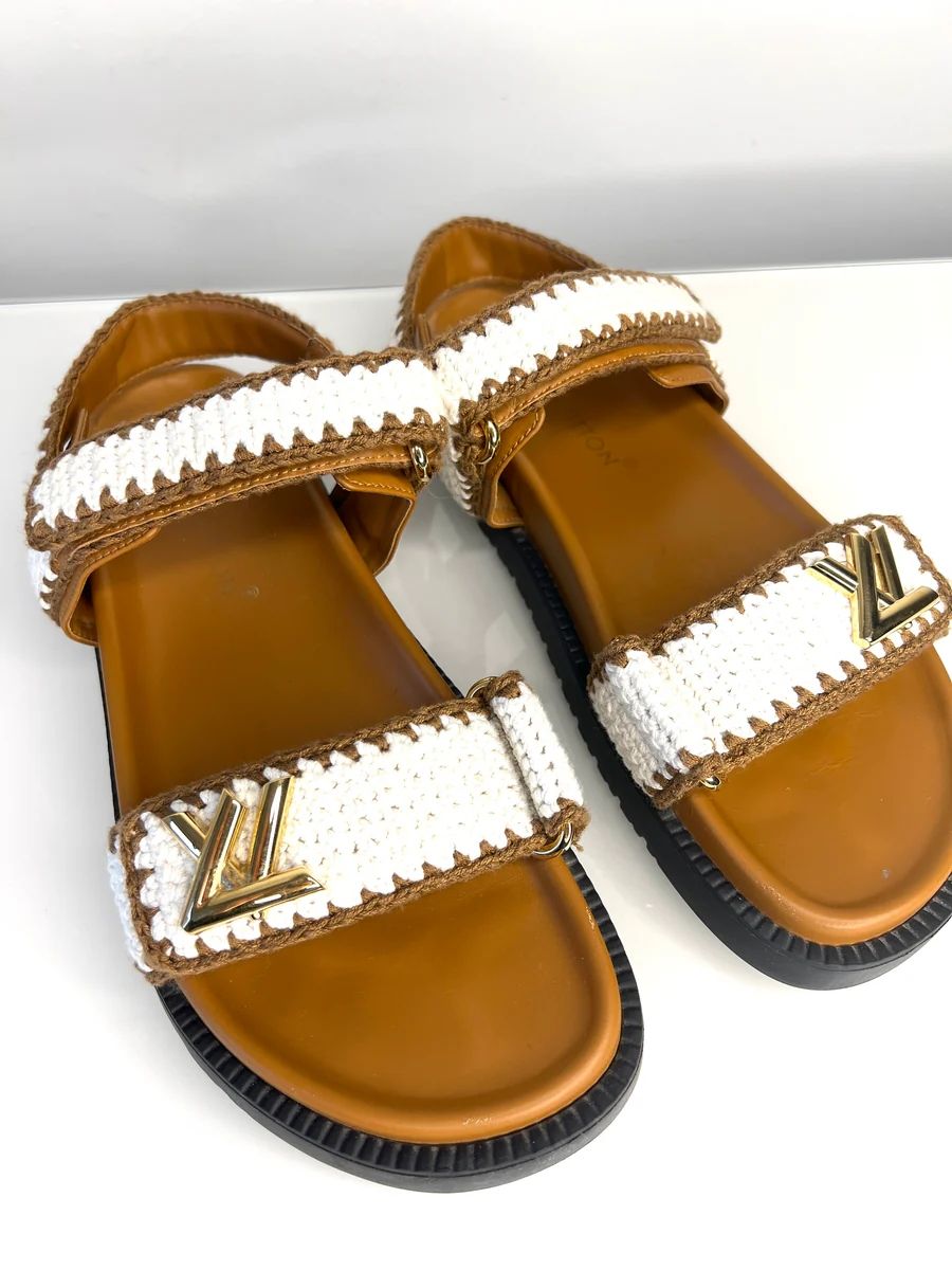 New Collection Fashion LV Women Shoes 384 New Collection Fashion LV Women Shoes 384