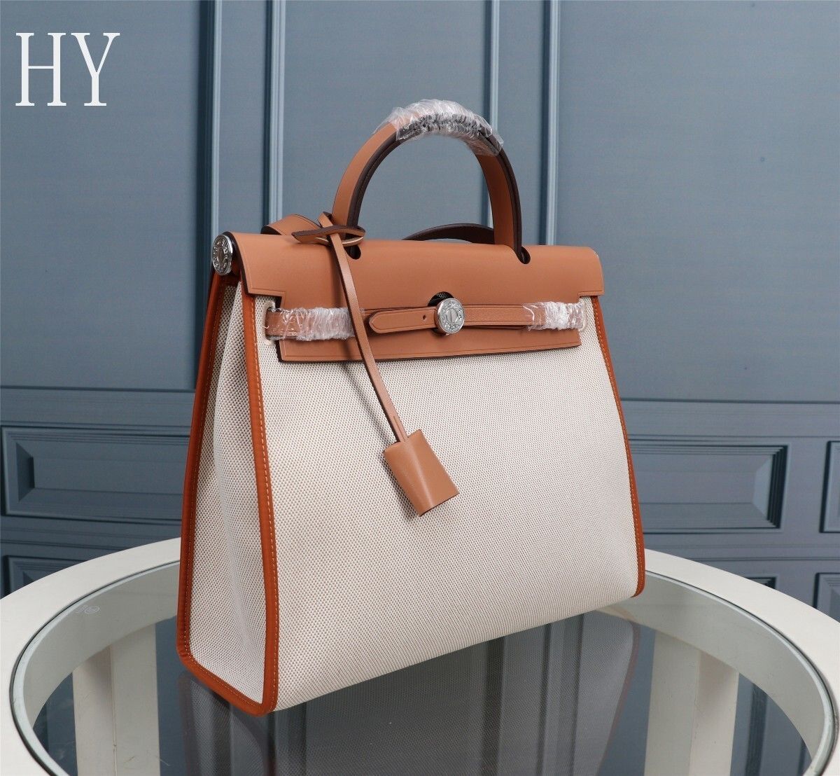 Hermes White Canvas and Natural Calfskin Leather Herbag Zip PM Bag 586085 Hermes White Canvas and Natural Calfskin Leather Herbag Zip PM Bag 586085