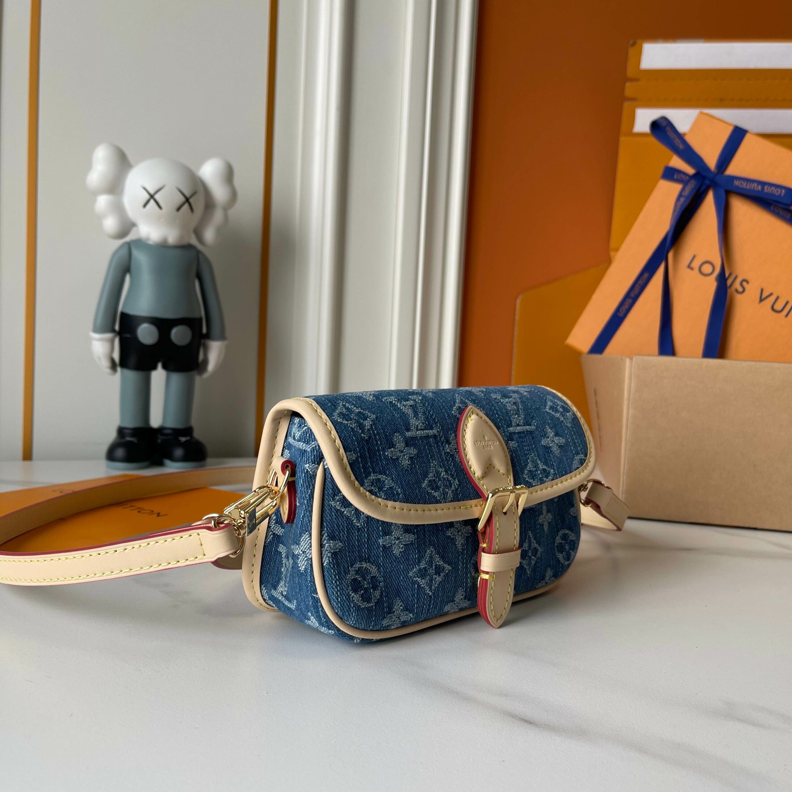 Luxury LV Handbag M27700-M83298 Luxury LV Handbag M27700-M83298