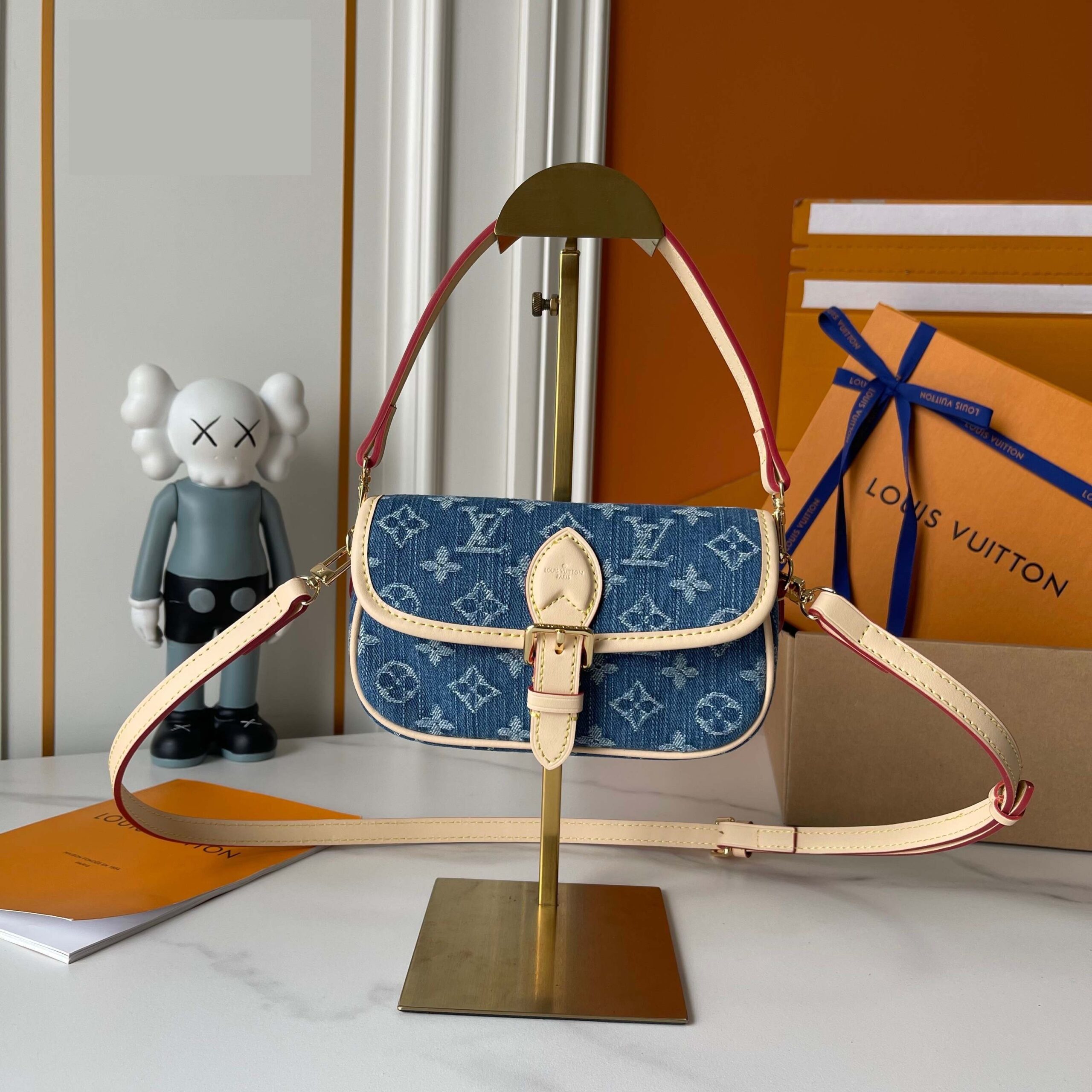 Luxury LV Handbag M27700-M83298 Luxury LV Handbag M27700-M83298