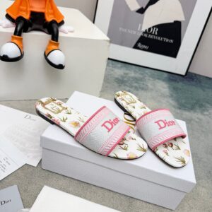New Collection Fashion CD Slipper
