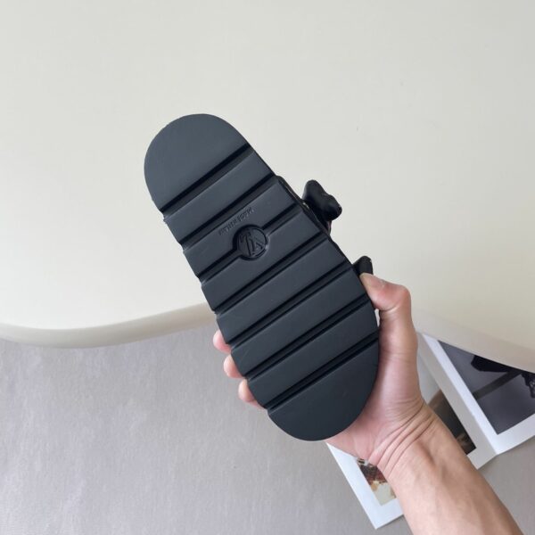 Iconic Street Daily Shoes L3419-9 TEN