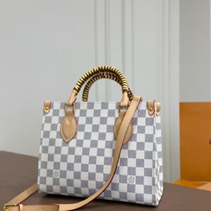 Daily Street Style LV Handbag LV265101