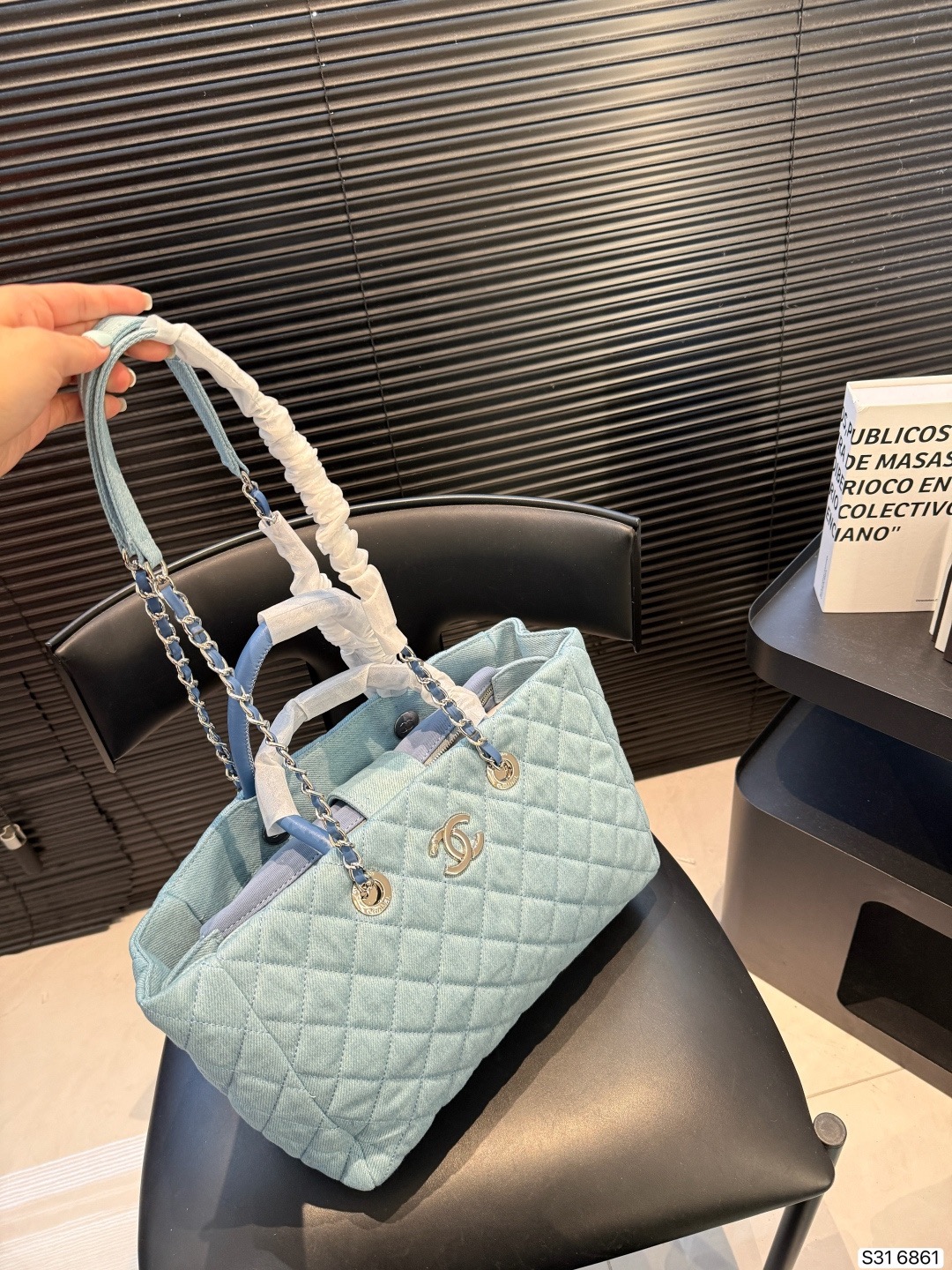 New Collection Fashion CN Handbag 6861 New Collection Fashion CN Handbag 6861