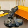 Iconic Street Daily Shoes L3331 Iconic Street Daily Shoes L3331