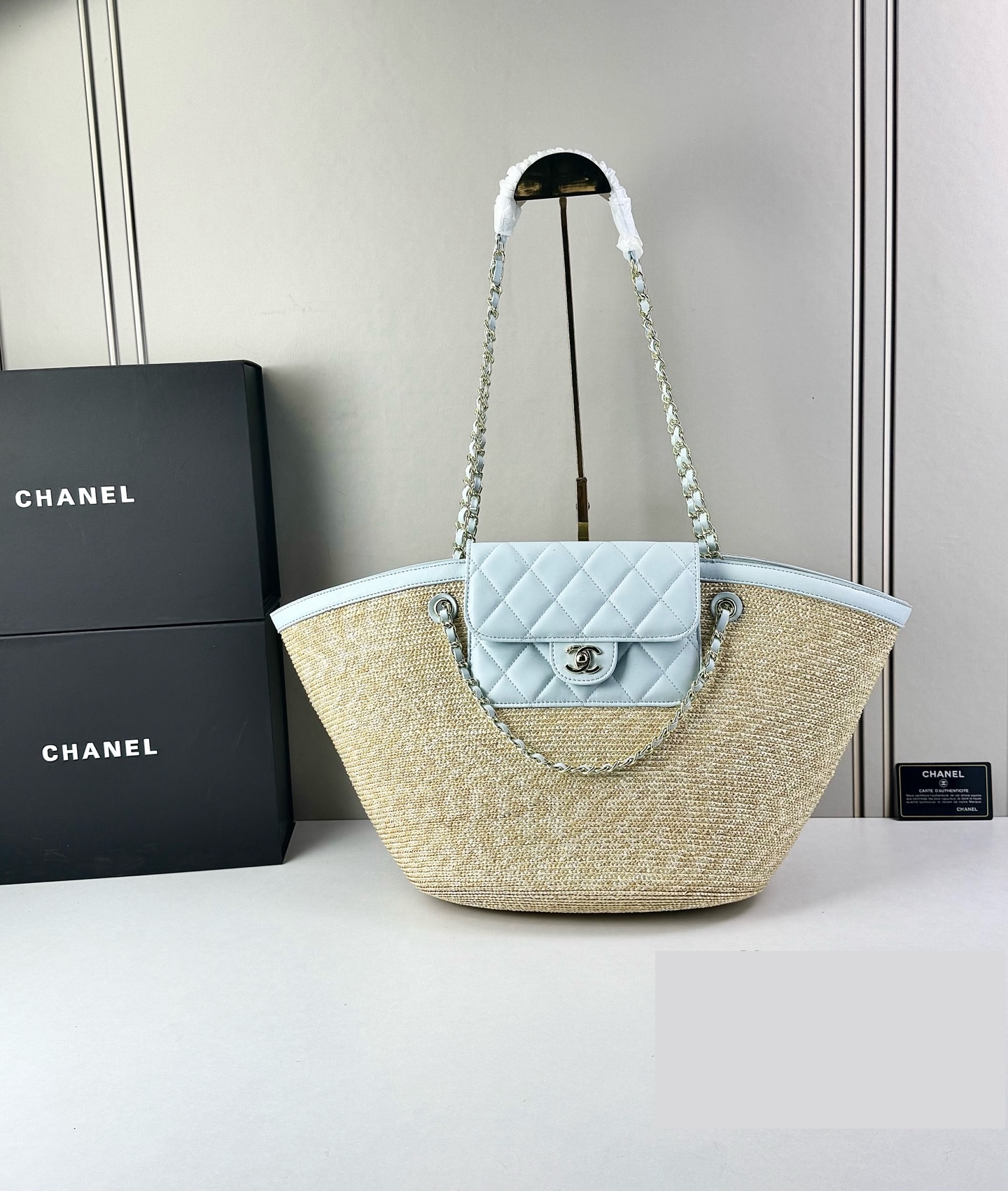 Premium Icon CN Handbag 99093 Premium Icon CN Handbag 99093
