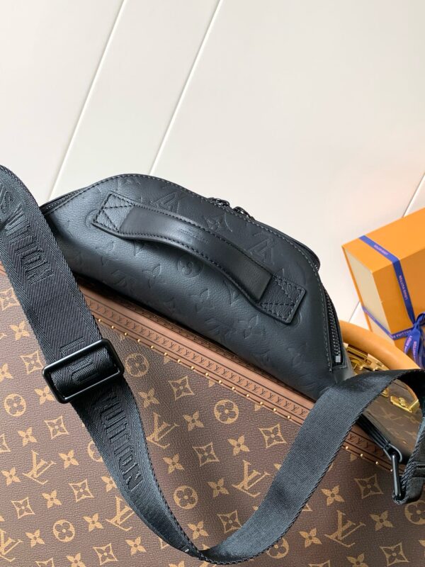 LV Rush Bumbag KK03850