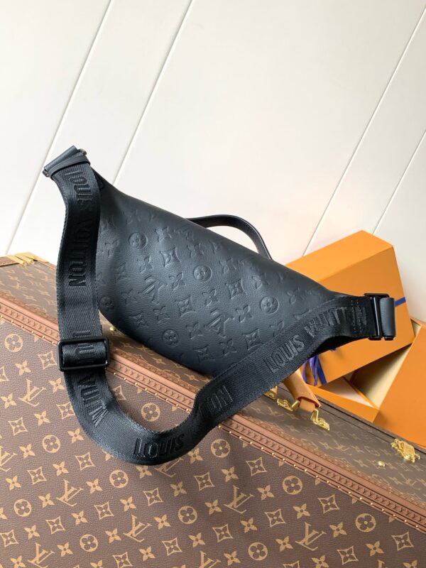 LV Rush Bumbag KK03850