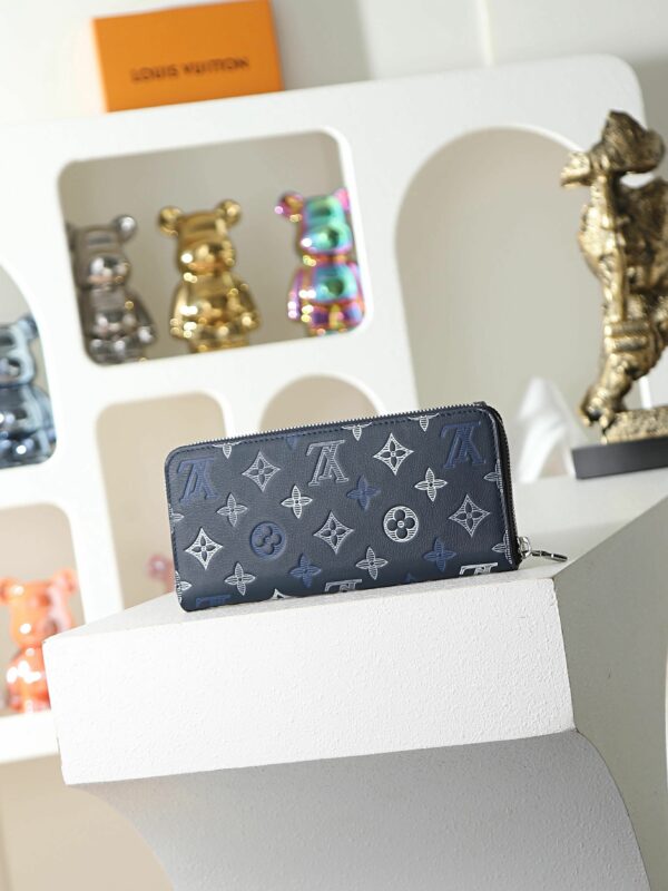 LV Zippy Wallet Monogram Shadow Navy Blue 28777 QA