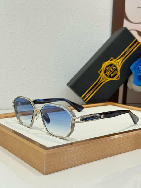 Fashion Sunglasses for Men and Women DTS473 LXN-ELO 605160000