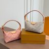 Daily Street Style LV Handbag LV2661316 Daily Street Style LV Handbag LV2661316