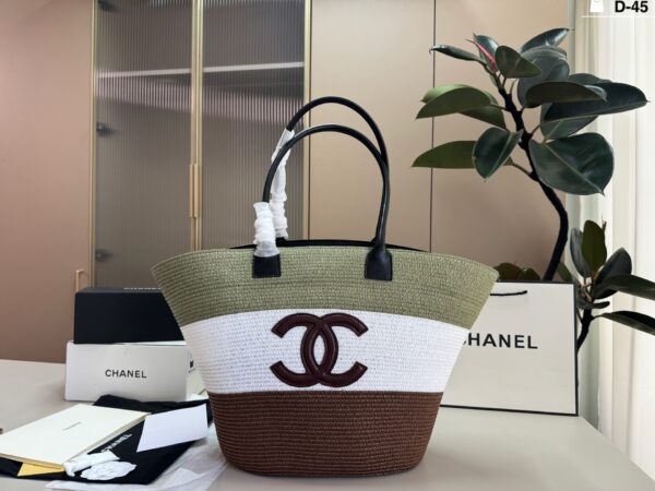 CN Coco Beach 2026 Maxi Tote Raffia C2301600 QA