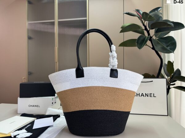 CN Coco Beach 2026 Maxi Tote Raffia C2301600 QA