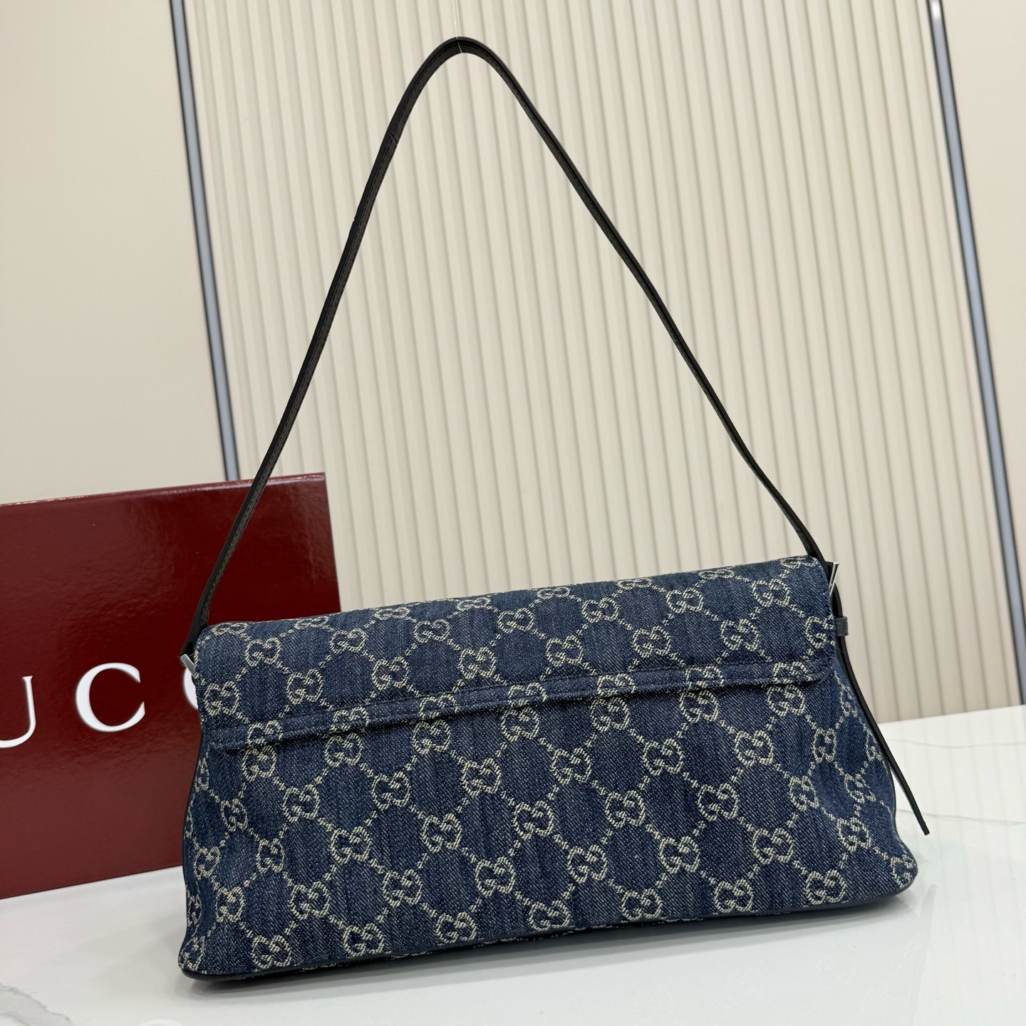 GG Madison Medium Shoulder Bag KK04150 GG Madison Medium Shoulder Bag KK04150