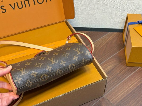 LV Monogram Tirette Pochette L5465 TEN