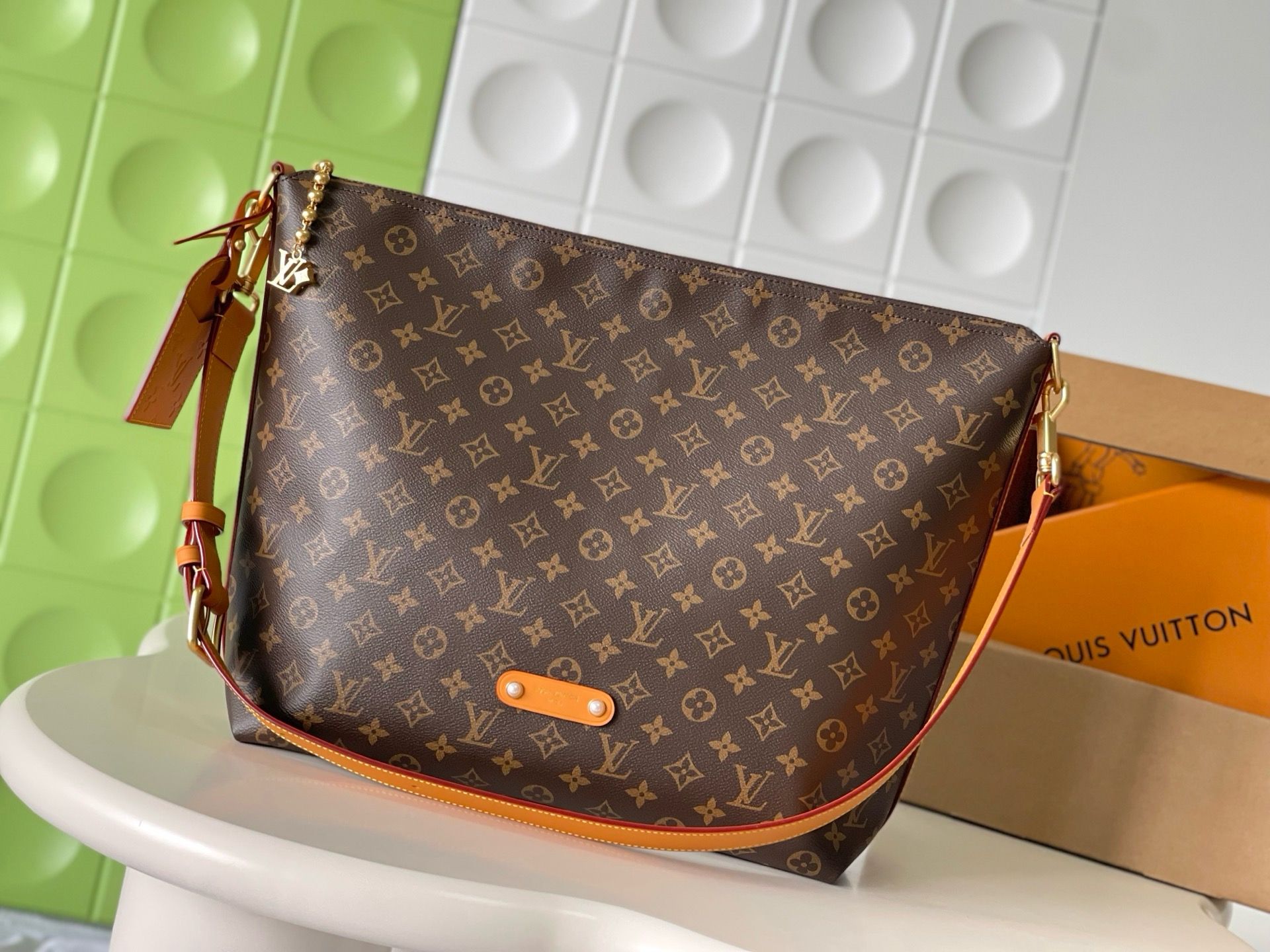 LV CarryAll MM Monogram Canvas LV CarryAll MM Monogram Canvas