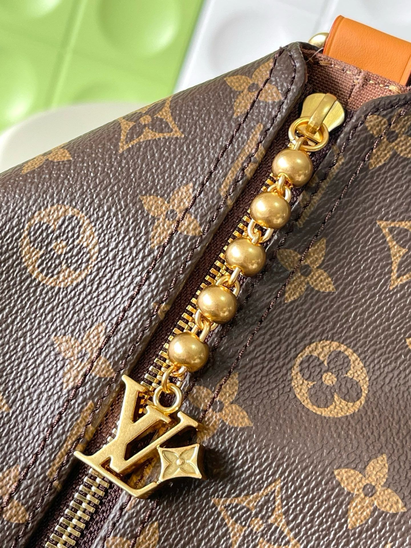 LV CarryAll MM Monogram Canvas LV CarryAll MM Monogram Canvas