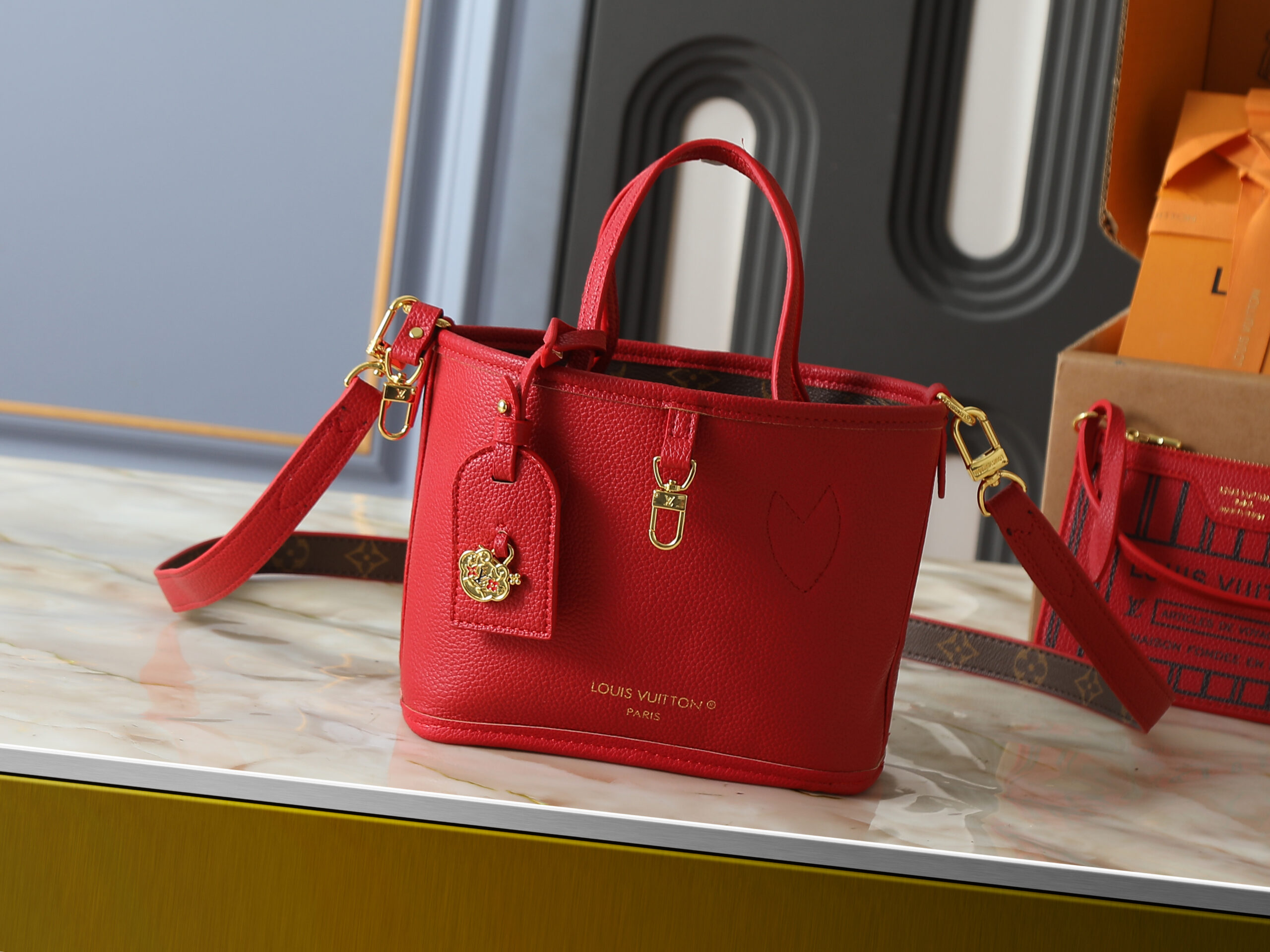 LV Neverfull Inside Out M28375-M28352 LV Neverfull Inside Out M28375-M28352