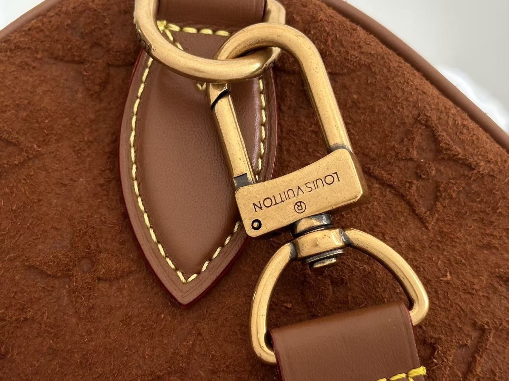 LV Speedy Bandoulière 30 Brown Monogram Suede Bag LV Speedy Bandoulière 30 Brown Monogram Suede Bag
