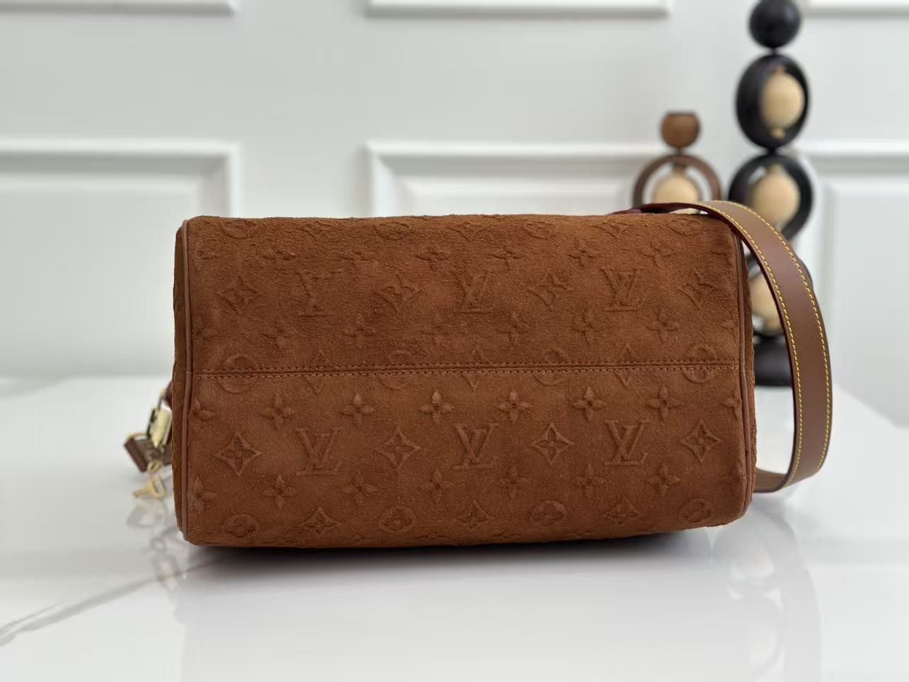 LV Speedy Bandoulière 30 Brown Monogram Suede Bag LV Speedy Bandoulière 30 Brown Monogram Suede Bag