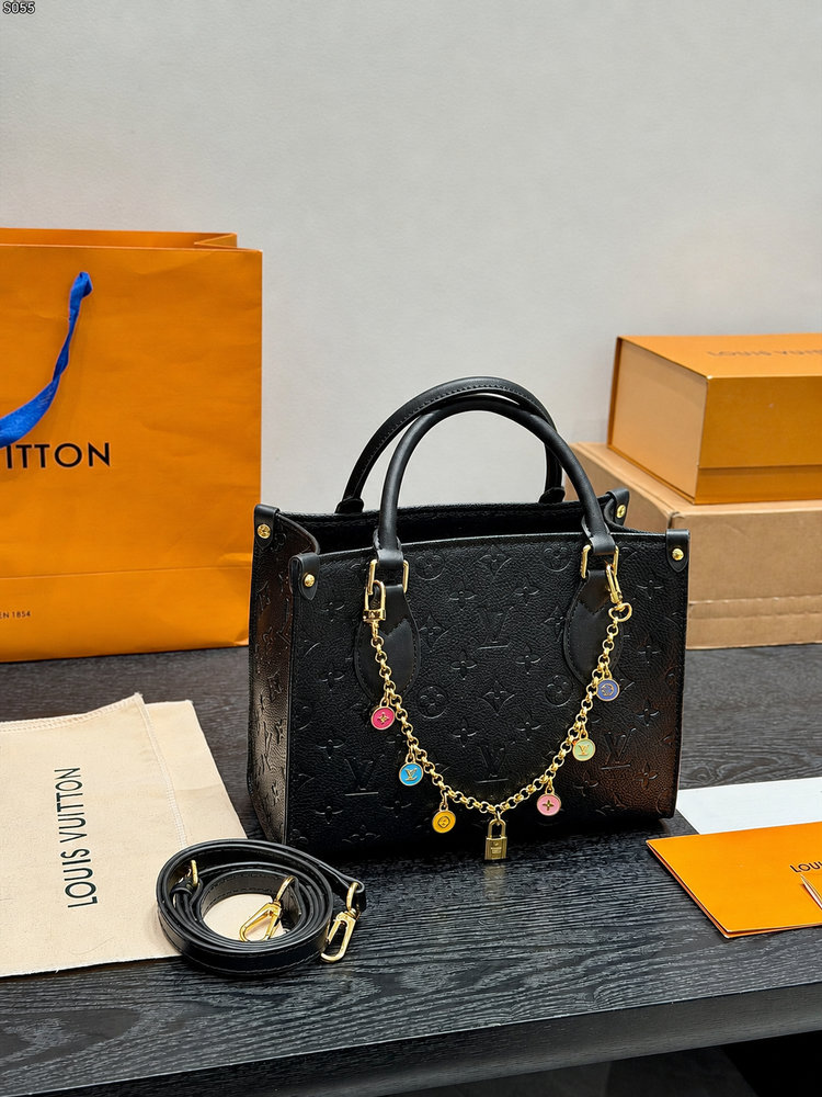 LV Calfskin Monogram Bold Onthego PM with Charms Chain L5463 LV Calfskin Monogram Bold Onthego PM with Charms Chain L5463