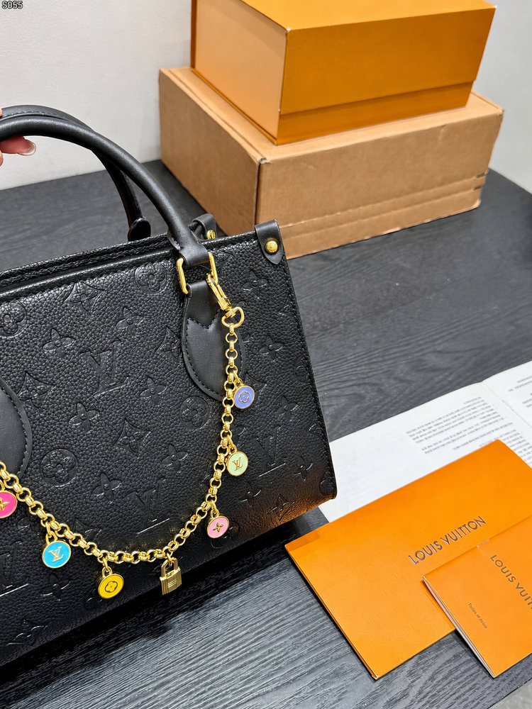 LV Calfskin Monogram Bold Onthego PM with Charms Chain L5463 LV Calfskin Monogram Bold Onthego PM with Charms Chain L5463