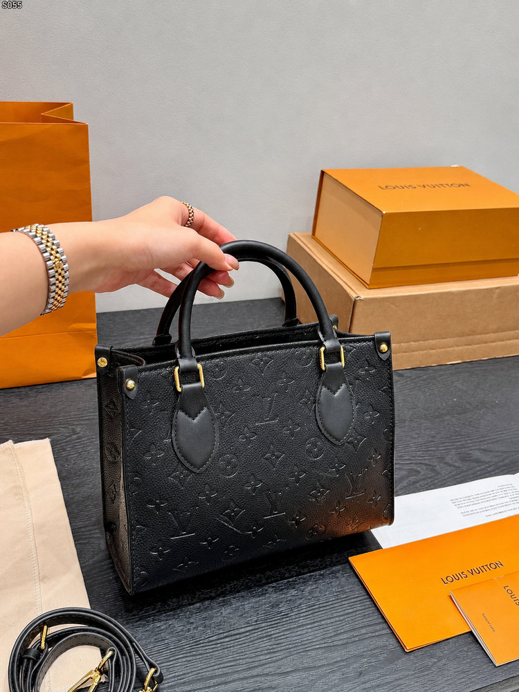 LV Calfskin Monogram Bold Onthego PM with Charms Chain L5463 LV Calfskin Monogram Bold Onthego PM with Charms Chain L5463