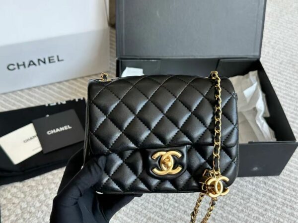 Daily Street Style CN Handbag CC266134-1 QA