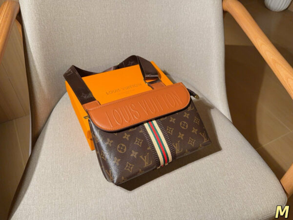 Daily Street Style LV Handbag LV266234 QA