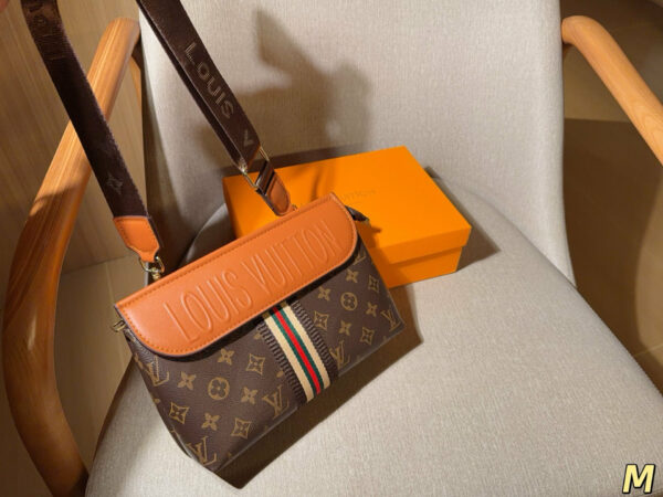 Daily Street Style LV Handbag LV266234 QA