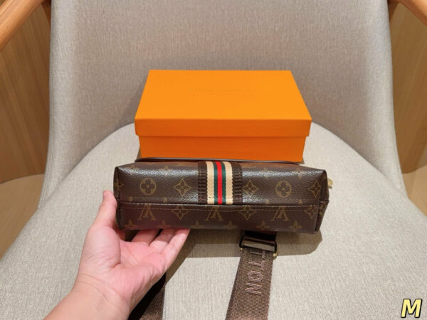 Daily Street Style LV Handbag LV266234 QA