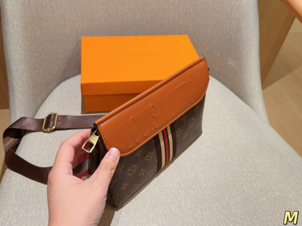 Daily Street Style LV Handbag LV266234 QA