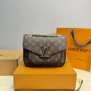 Daily Street Style LV Handbag LV266283