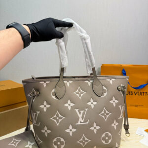 LV Mini Pochette Accessoires Monogram Canvas L5574 TEN