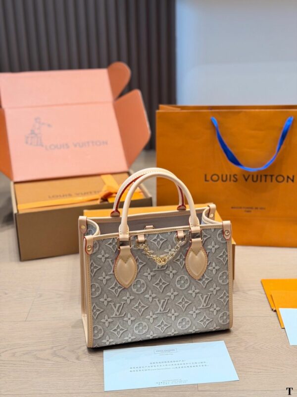 LV OnTheGo MM Handbag