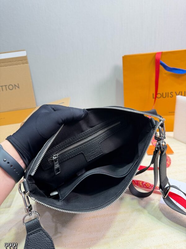 Daily Street Style LV Handbag LV266285 QA