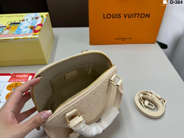 Daily Street Style LV Handbag LV26722 QA