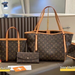 LV Monogram Tote Bag C2301350