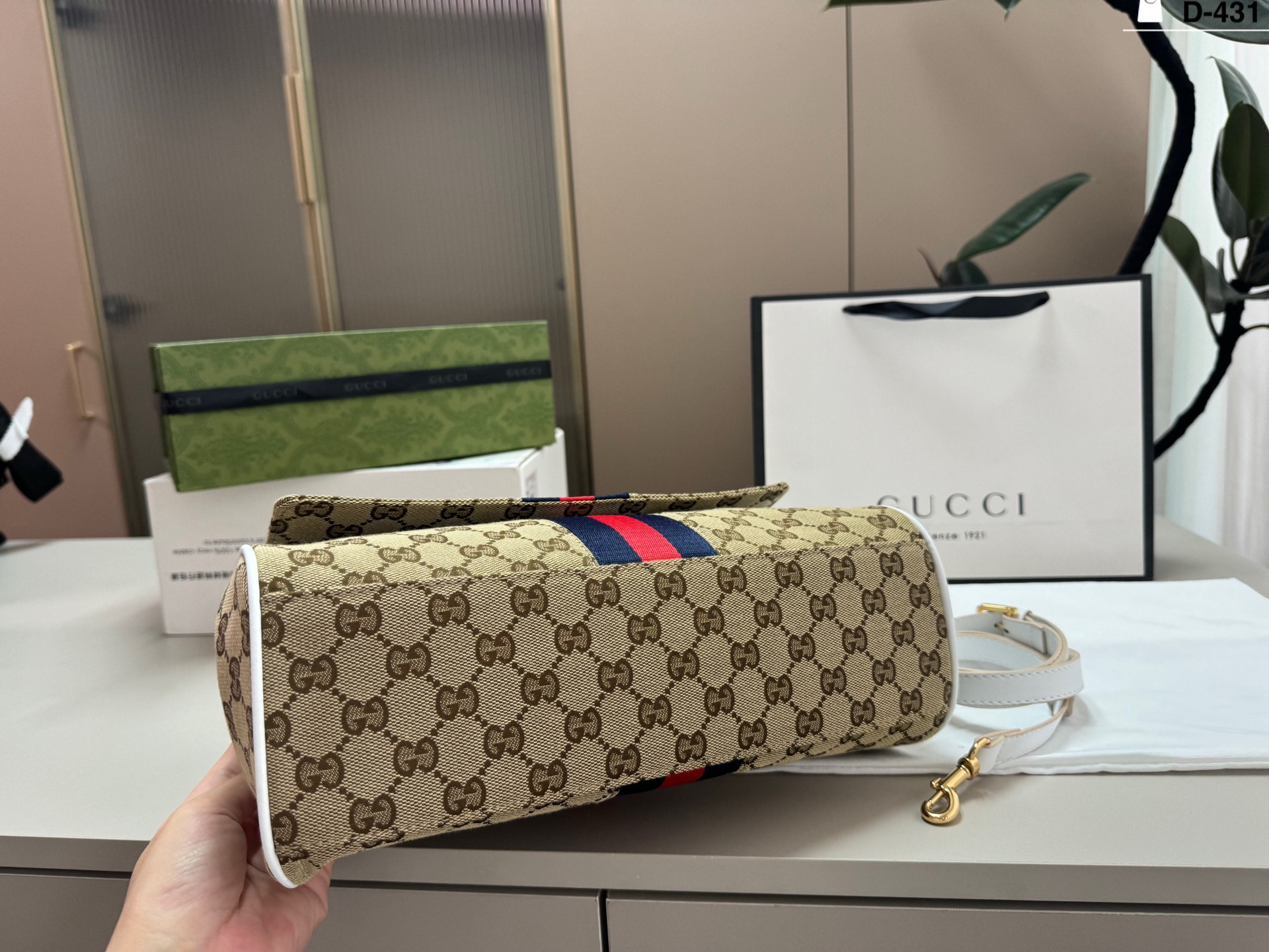 Luxe Style Fashion GG Handbag GG26721 Luxe Style Fashion GG Handbag GG26721