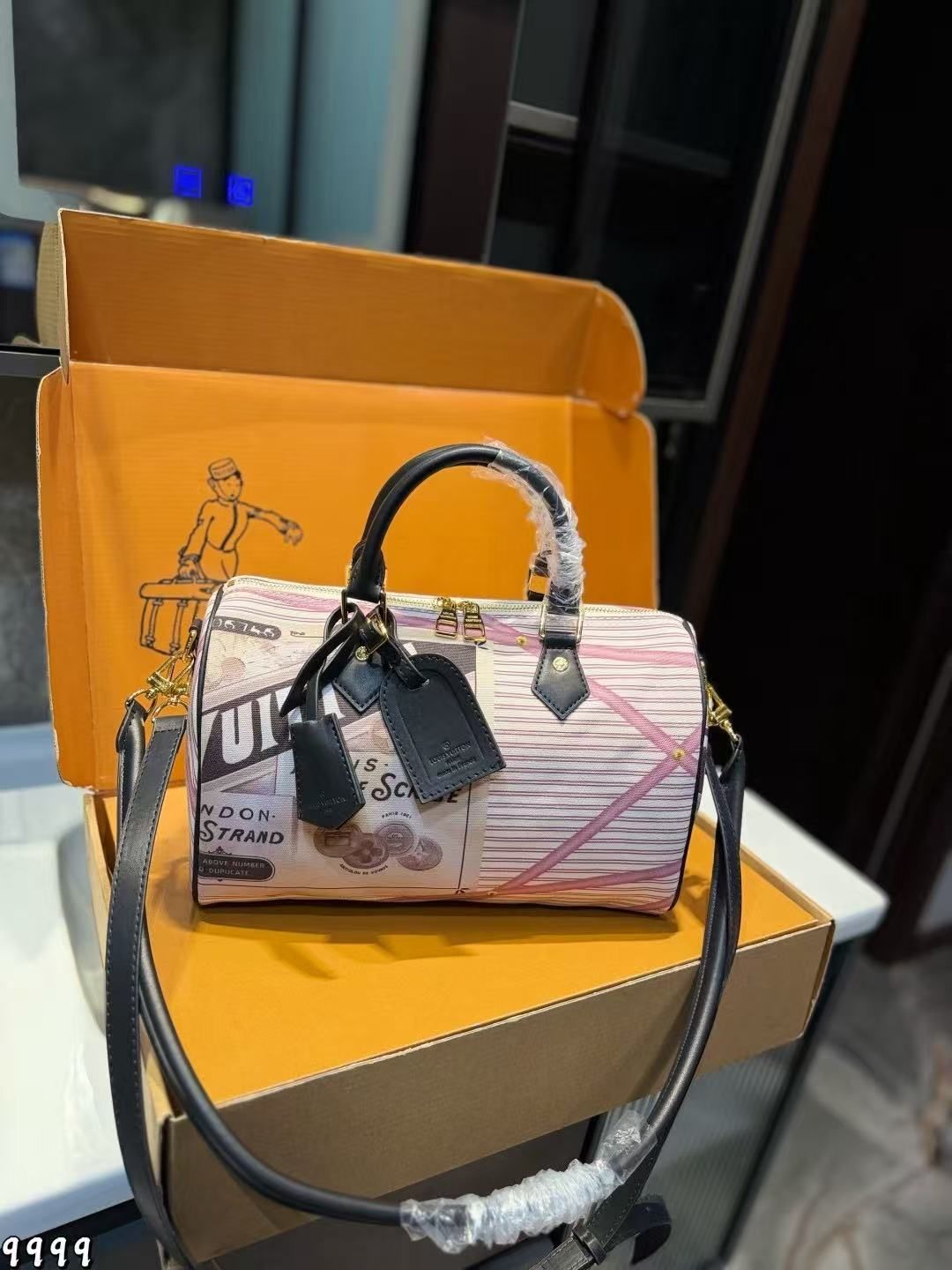 LV Speedy Bandoulière 30 Pink Trunk Print Bag LV Speedy Bandoulière 30 Pink Trunk Print Bag
