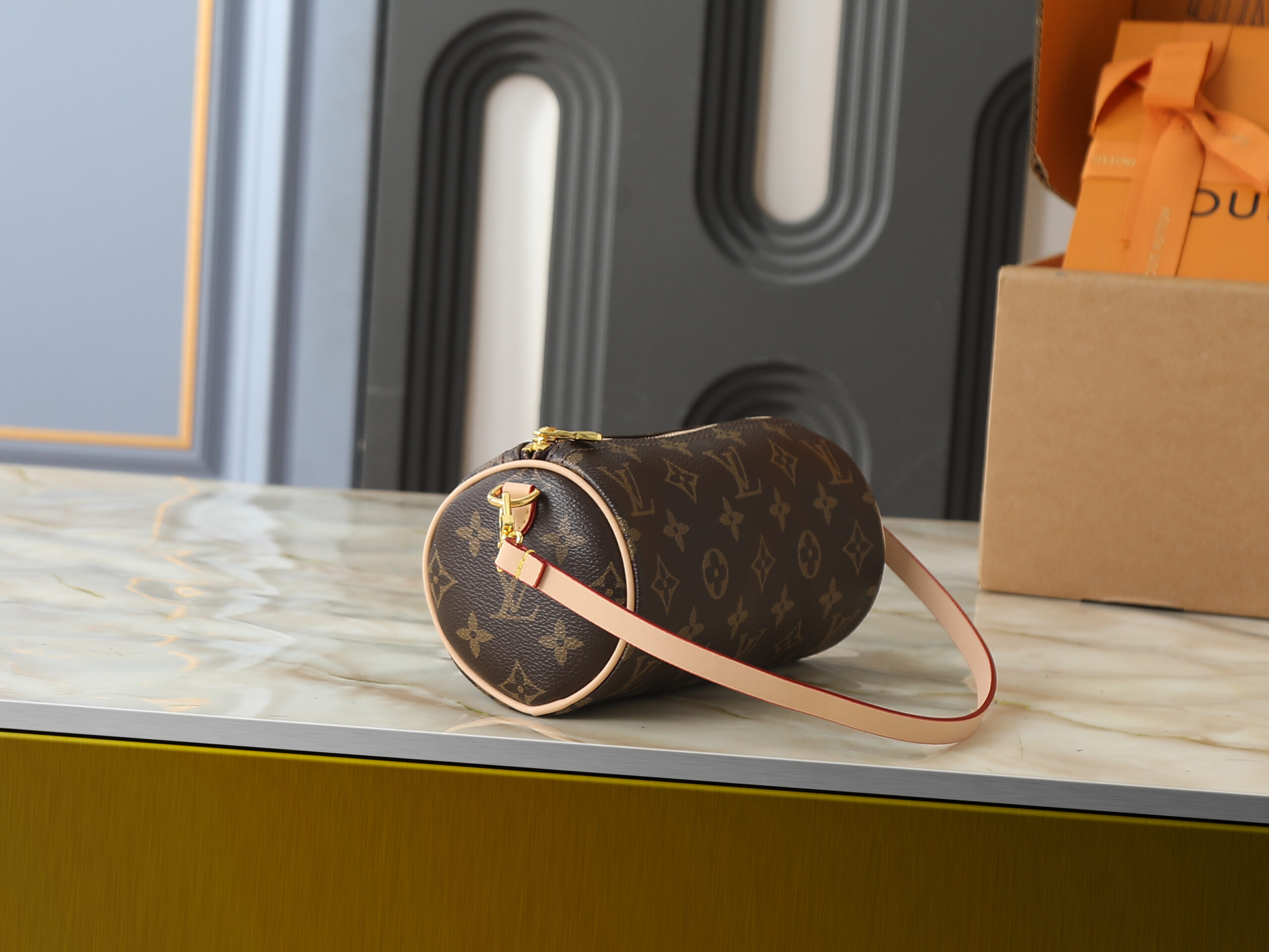LV Pochette Papillon M25703-M29881 LV Pochette Papillon M25703-M29881