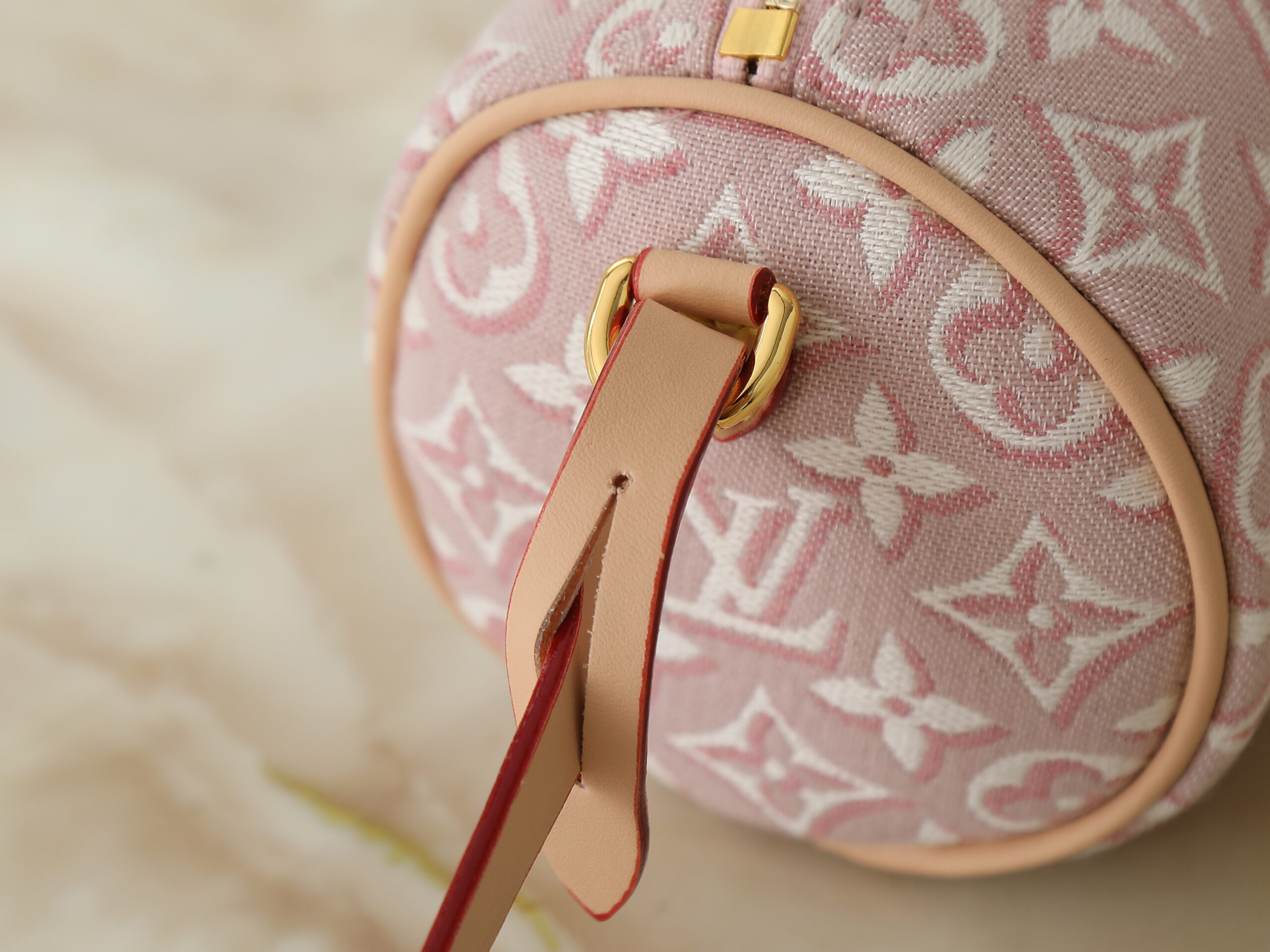 LV Pochette Papillon M25703-M29881 LV Pochette Papillon M25703-M29881