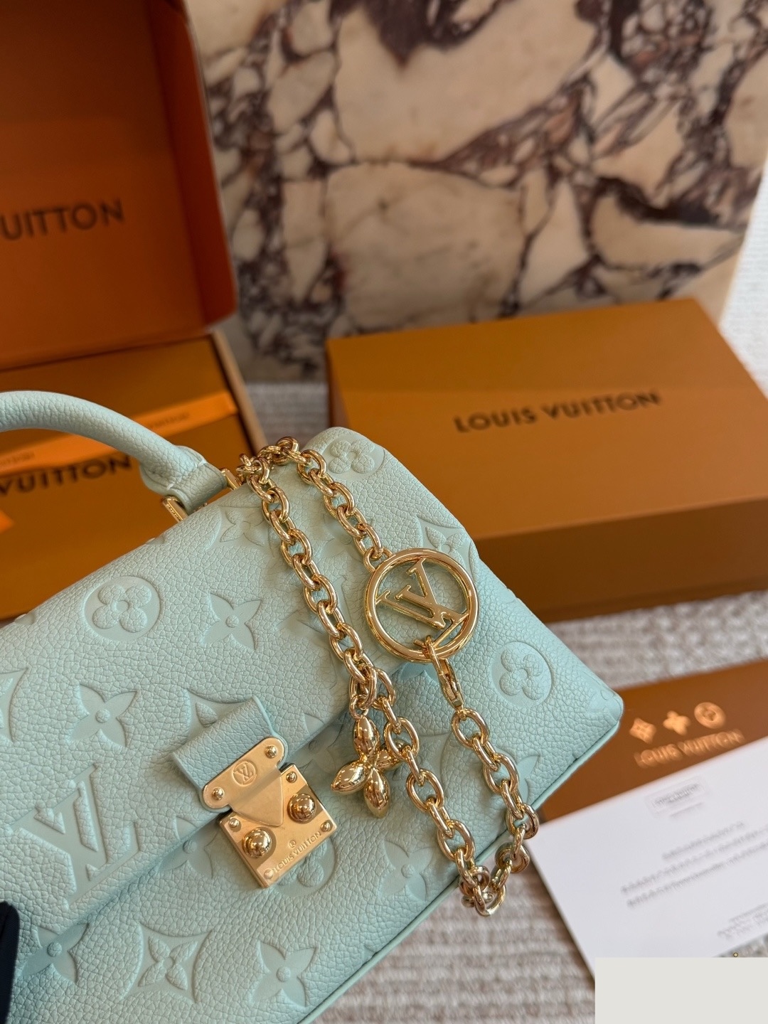 Daily Street Style LV Handbag LV267163 QA Daily Street Style LV Handbag LV267163 QA