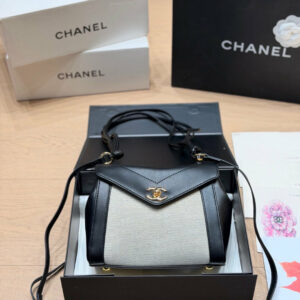 Daily Street Style CN Handbag CC266227 QA