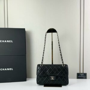 CN Classic Flap Bag M1110-091-2 BC